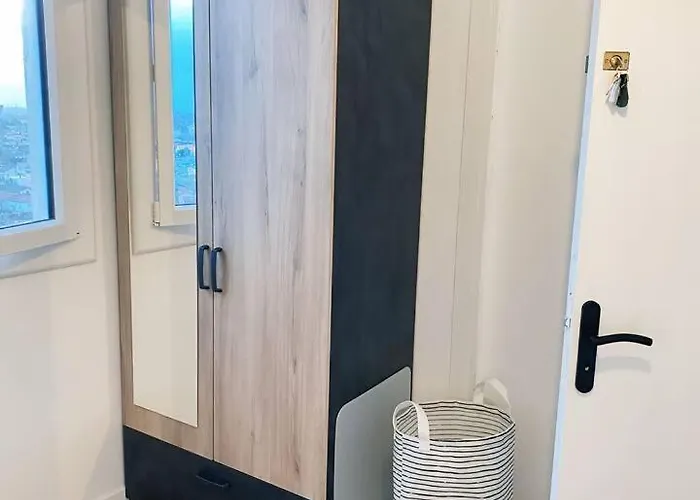 Chambre Privee Dans Appartement Partage - Calme Et Lumineux - Proche Bordeaux Cenon -Tram A -P8-1 Appartement